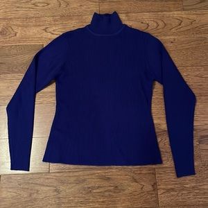 Womens turtleneck sweater size medium
